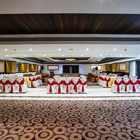 Regenta Central Harimangala Bharuch Exterior foto